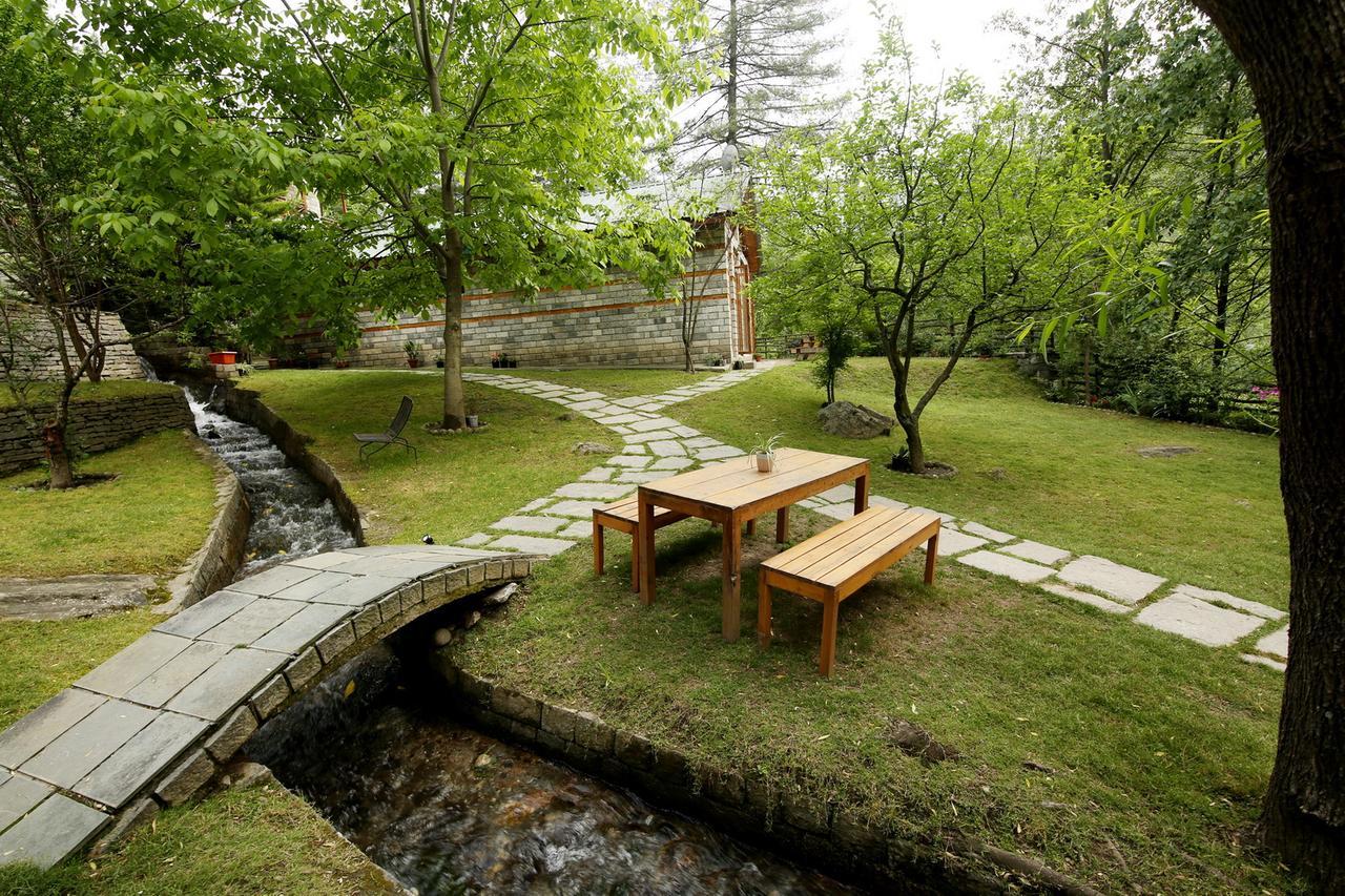 Hotel Zone Connect By The Park, Manali Exterior foto